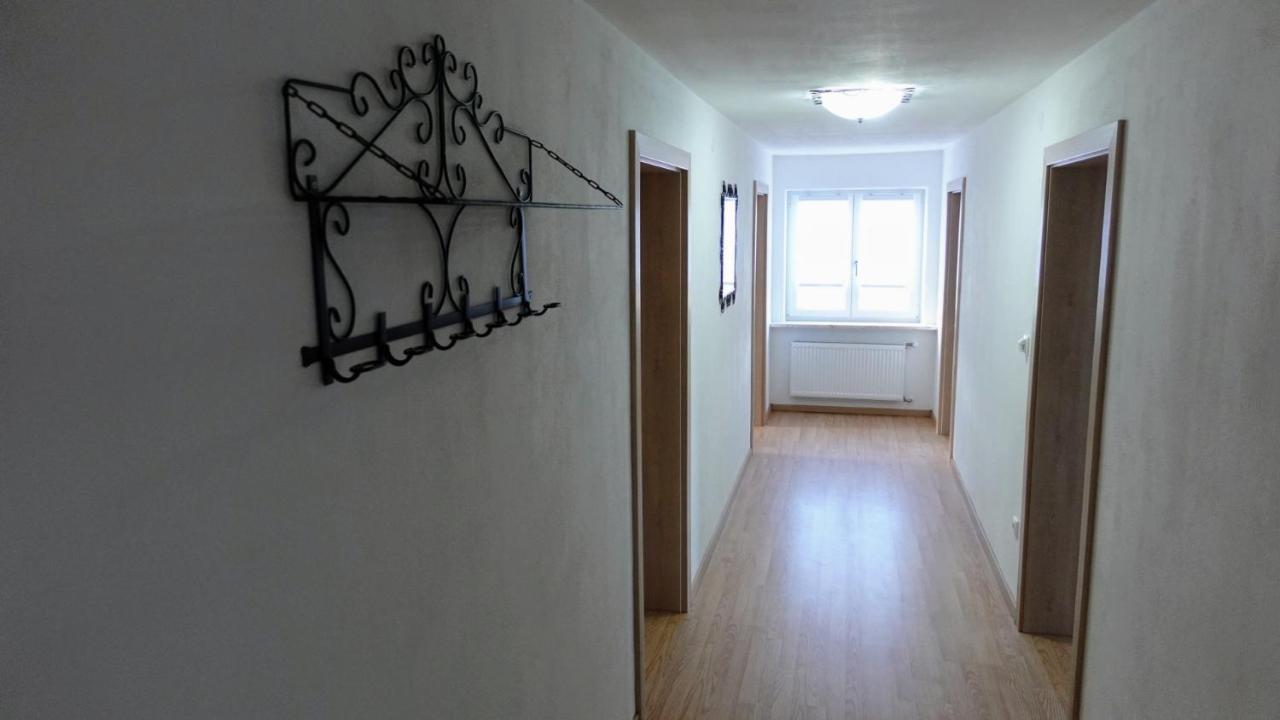 Joe'S Appartement Ebbs Esterno foto